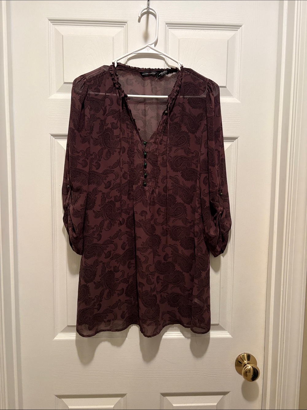 New York & Company Burgundy Paisley Split V-Neck Tunic